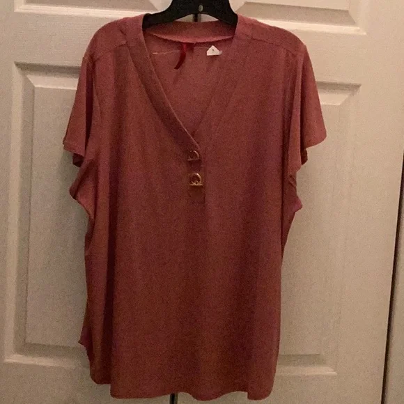 ๐ธNWT Sexy Size 2 XLarge Top Closet Must Have & Fun to Wear ๐ธ - Picture 1 of 9